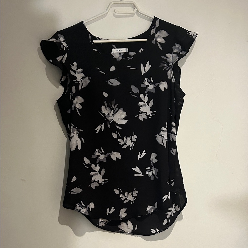 Ricki’s - Black and White Floral Blouse